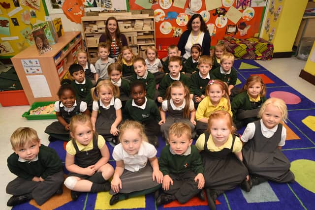 rec15 William Law C of E primary school Reception class Miss Dale's class EMN-151125-123151009