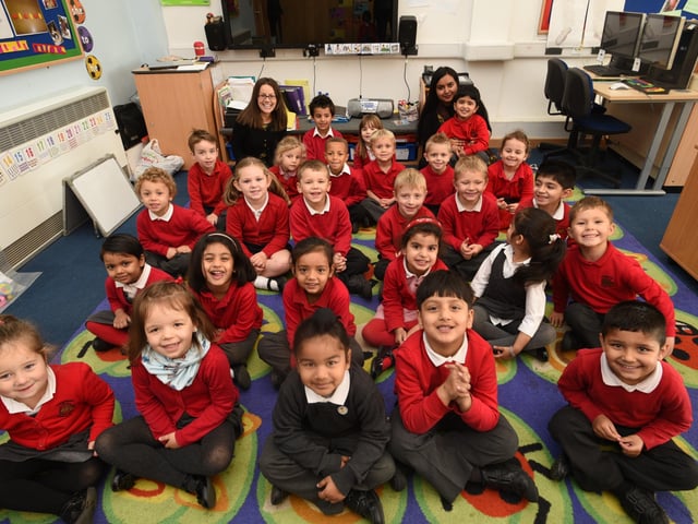 rec15 Longthorpe primary  school reception class  Miss Sparkes class EMN-151125-122859009