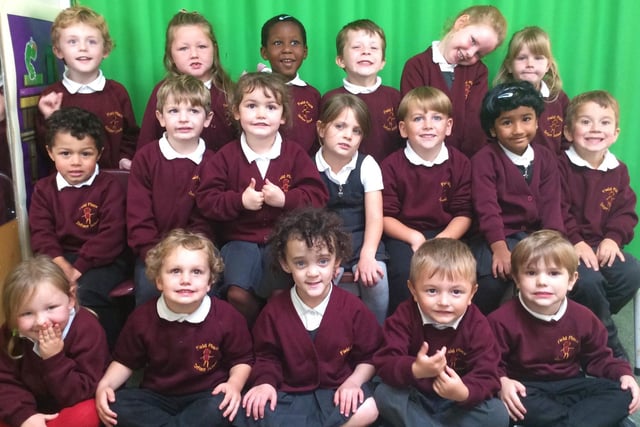 Field Place Infant School, Worthing, Magpie class.