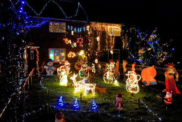 Westfield Christmas Lights 2015 SUS-211029-120909001