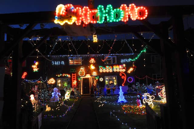 Westfield Christmas Lights 2013. SUS-211029-120825001
