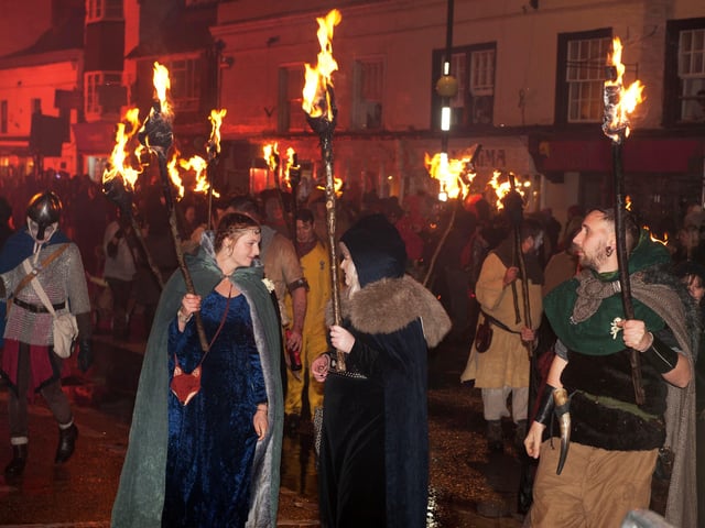 Battle Bonfire 2019 (Battel Bonfire Boyes). Photo by Frank Copper SUS-190411-104110001