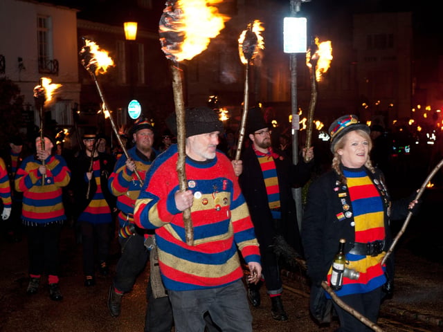 Battle Bonfire 2019 (Battel Bonfire Boyes). Photo by Frank Copper SUS-190411-104312001