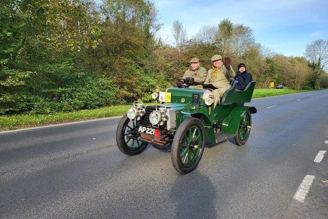 London to Brighton Car Run. Picture by Mark Dunford SUS-210711-114159001