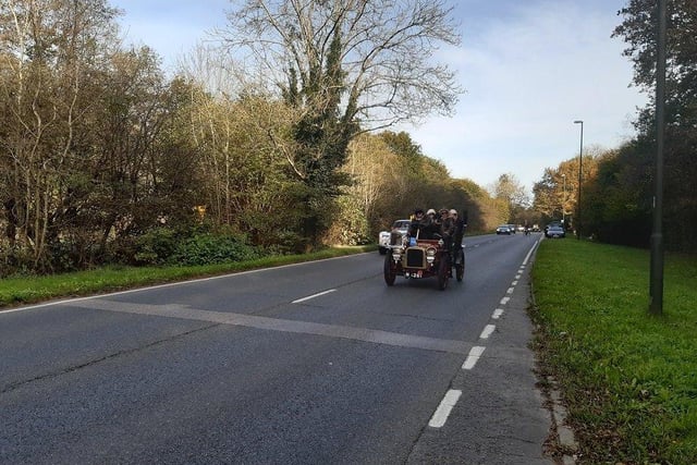 London to Brighton Car Run. Picture by Mark Dunford SUS-210711-114319001