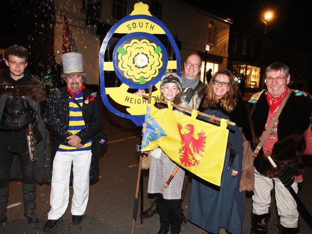 DM21110017a.jpg. Lindfield Bonfire night. South Heighton. Photo by Derek Martin Photography and Art.