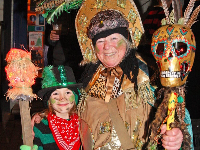 DM21110023a.jpg. Lindfield Bonfire night. Pat Saunders and grandson Roscoe Saunders 6. Photo by Derek Martin Photography and Art.