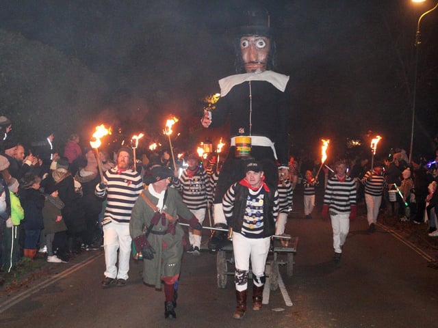 DM21110084a.jpg. Lindfield Bonfire night. Photo by Derek Martin Photography and Art.
