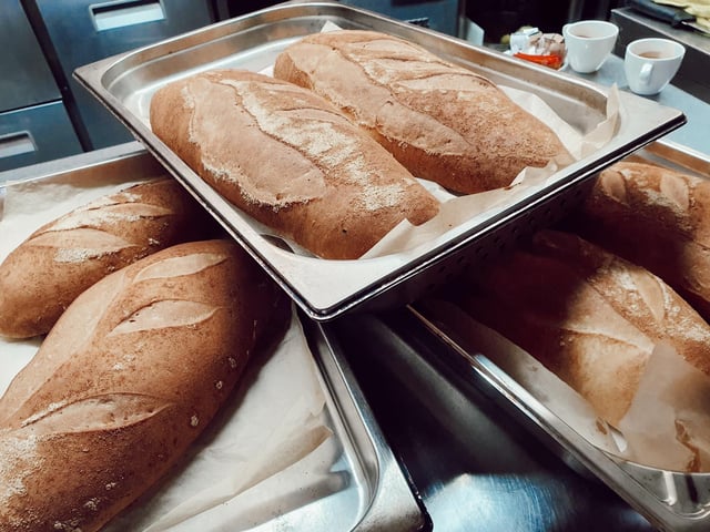 La Bella Vista in St Leonards.Homemade bread made daily. SUS-210611-131311001