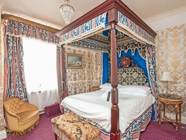 Regency Square, Brighton