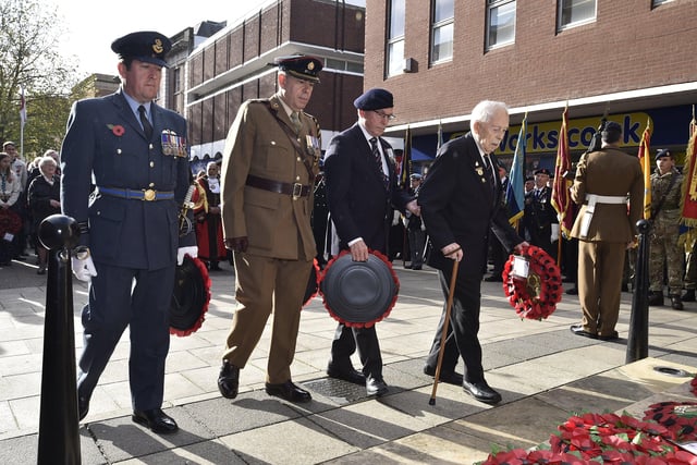 Remembrance Sunday in Peterborough City Centre.  Wreath laying at the memorial EMN-191011-212849009