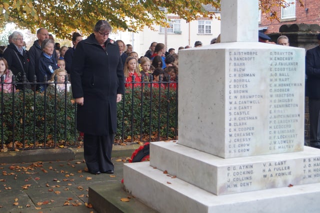 Market Rasen Remembrance Sunday wreath laying EMN-211114-171751001