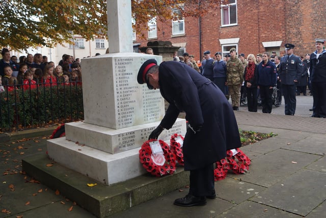 Market Rasen Remembrance Sunday wreath laying EMN-211114-171645001