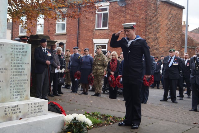 Market Rasen Remembrance Sunday wreath laying EMN-211114-171816001