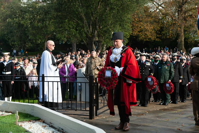 Hastings Remembrance service 2021. Photo by Frank Copper SUS-211114-153231001