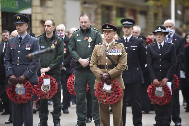 Remembrance Sunday parade and service  at  the War memorial Bridge Street EMN-211114-133213009
