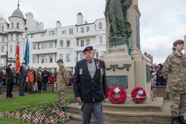 Remembrance service 2021 in Bexhill. Photo by Jeff Penfold JTP53. SUS-211115-084445001