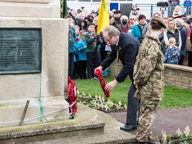 Veterans and the Community of Bexhill during the Service of Remembrance at the War Memorial, Bexhill, East Sussex, UK on November 14 2021. Lee Floyd SUS-211116-104300001