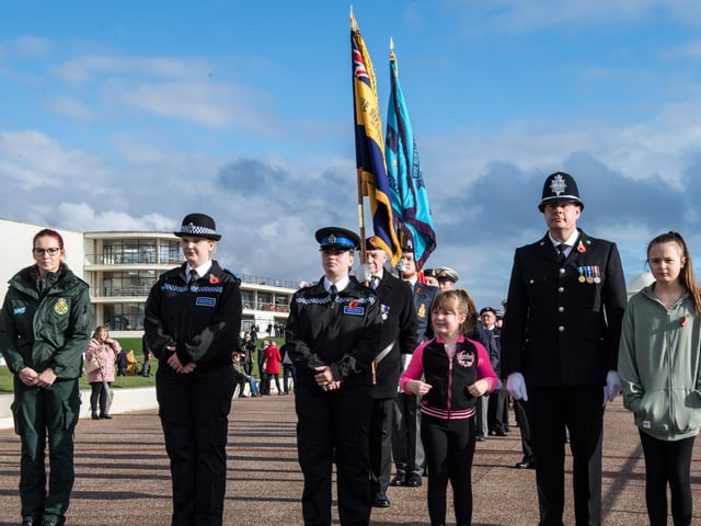 Veterans and the Community of Bexhill during the Service of Remembrance at the War Memorial, Bexhill, East Sussex, UK on November 14 2021. Lee Floyd SUS-211116-104108001
