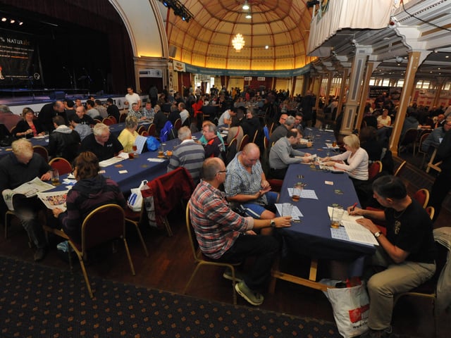Eastbourne Beer Festival 2012 Winter Garden October 6th 2012 E41080N ENGSUS00120120810150820