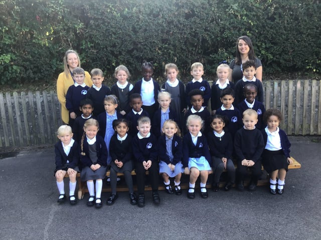 Gossops Green Primary School - Willow Class SUS-211117-073417004