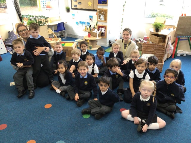 Three Bridges Primary School Cherry Class SUS-211117-073752004