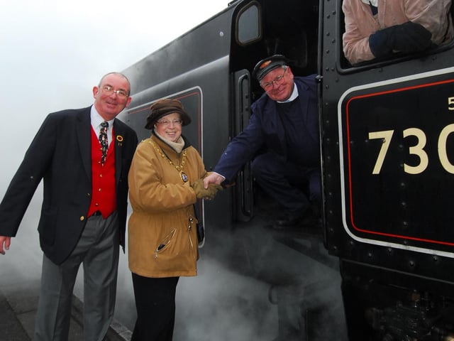 The mayor Pat Nash with manager Cris Rees meets the engine drivers