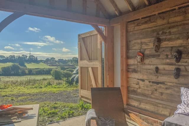 Ninfield small holding. Photo from Zoopla