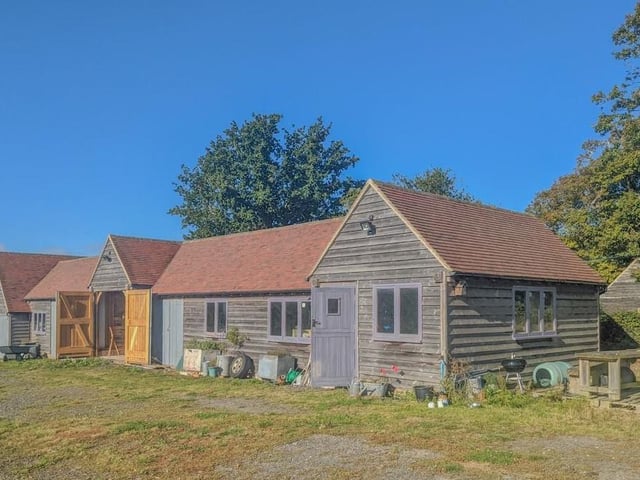 Ninfield small holding. Photo from Zoopla
