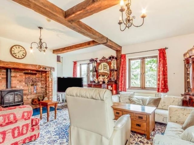 Six bedroom former oast house for sale in Guestling, Hastings SUS-211119-100713001