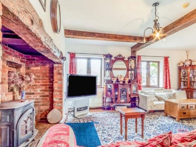 Six bedroom former oast house for sale in Guestling, Hastings SUS-211119-100703001