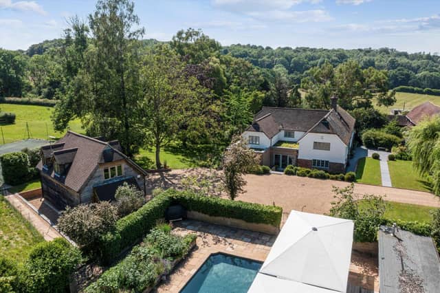 Sedgwick Lane, Horsham, RH13. Photo from Zoopla.