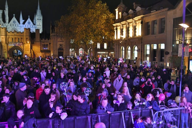 Christmas lights switch on in the City Centre. EMN-211120-004544009