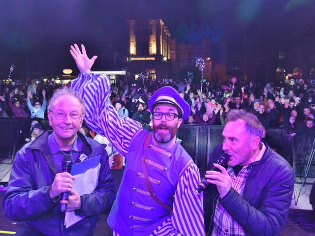 Christmas lights switch on in the City Centre. Buttons from the Key panto with Keith Dalton and Kev Lawrence. EMN-211120-004500009