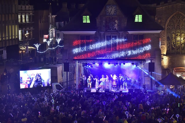 Christmas lights switch on in the City Centre. EMN-211120-004340009