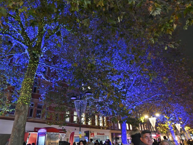 Christmas lights switch on in the City Centre. EMN-211120-004105009