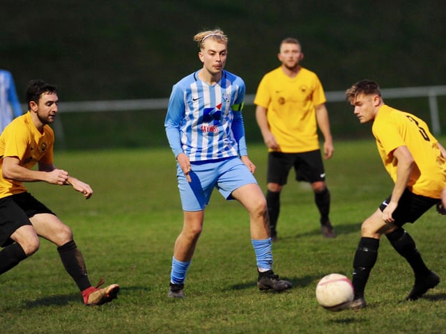 Worthing United FC v Storrington Town FC. Picture by Stephen Goodger SUS-211121-131354004