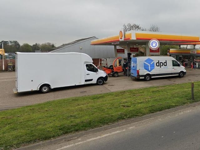 Shell, Weedon Road - 148.9p (17/11)