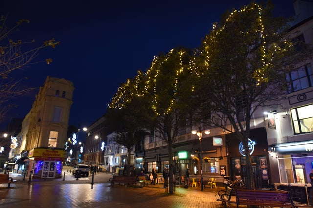 Hastings town centre's Christmas decorations. 20/11/21. SUS-211121-090944001