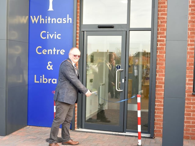 Whitnash mayor Cllr Adrian Barton opens the new Whitnash Civic Centre and Library.
