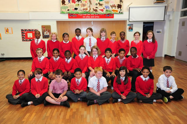 Sacred Heart Catholic Primary School
Year 6 Leavers - Mrs Robertshaw's Class ENGEMN00120120716152804