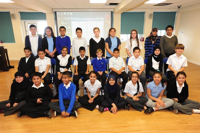 Yaer 6 Leavers at Beeches Primary School
Class 6CC - Mrs Chester's Class ENGEMN00120121107201344