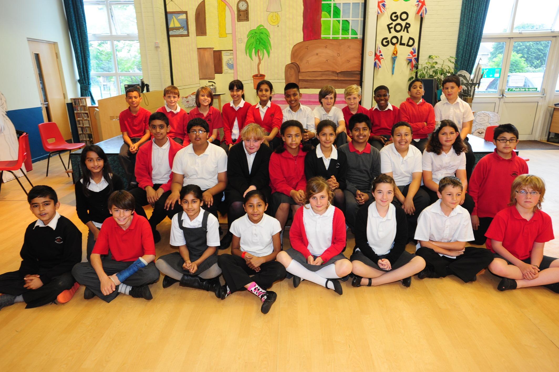 Year 6 Leavers at Longthorpe Primary School6B Miss Barnsley's Class ENGEMN00120120717144637