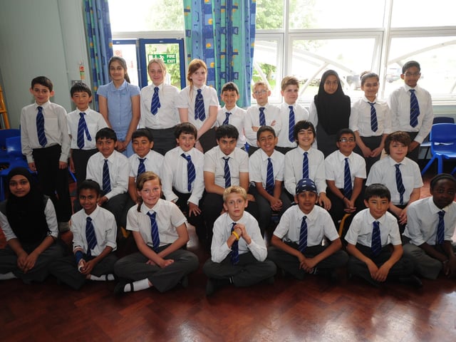Year 6 Leavers at St Thomas More Catholic Primary School ENGEMN00120120720080623