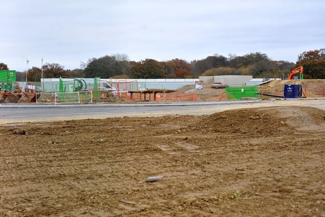 North Horsham development progress. Pic S Robards SR2111182 SUS-211118-173405001
