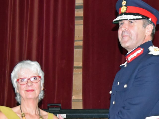 Wayfinder Woman hosted a book awards and launch evening, with more than 100 guests, in the Assembly Hall at Eastbourne Town Hall on November 10. Many of the guests were authors of stories in Women in Lockdown. They came to see the book unveiled and pick up their own copy. The Lord-Lieutenant of East Sussex Andrew Blackburn presented Wayfinder Woman’s founder Laura Murphy with the Queen’s Award for Voluntary Service (QAVS) the highest award given to volunteer charities across the UK. SUS-211124-131510001