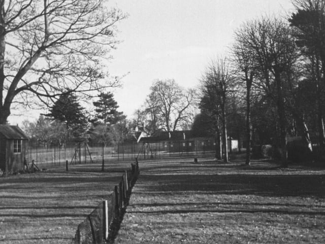 Horsham Park tennis courts