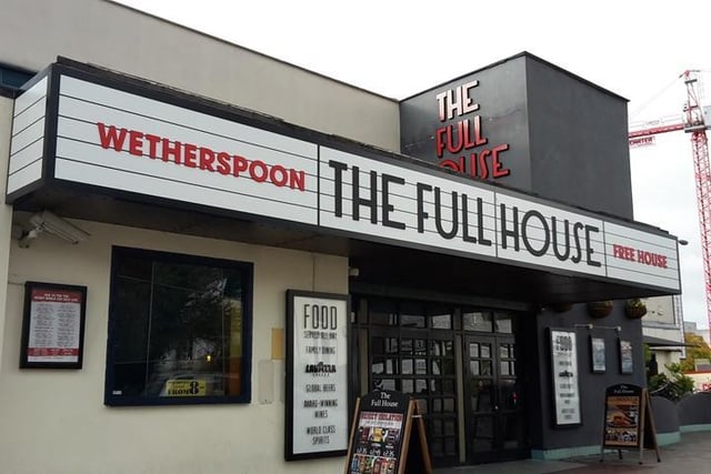 The Full House is a Wetherspoon pub in Hemel Hempstead, offering a range of real ales and craft beers