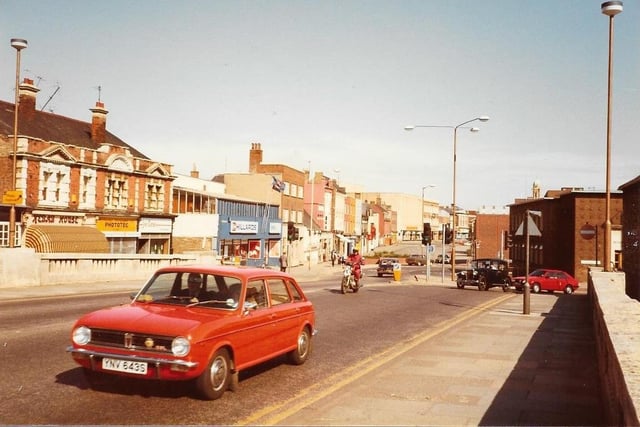 PT reader Andy Cole's picture of Bridge Street taken from town Bridge. Do you remember the Hillard's store?