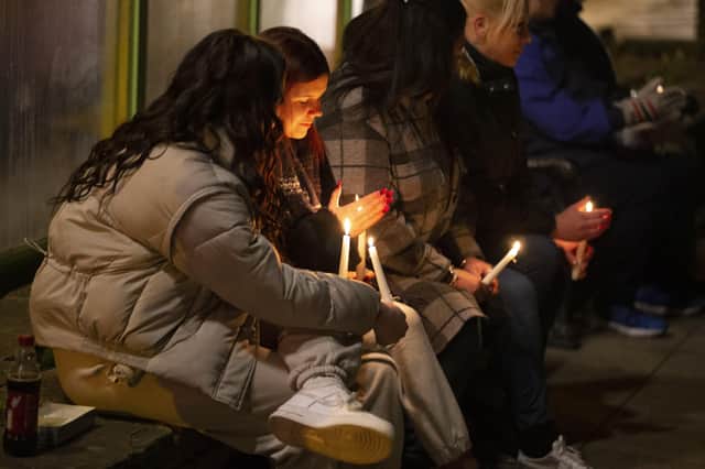 Worthing vigil for the 27 calais migrants dead. Photo by Eddie Mitchell. SUS-211126-075613001